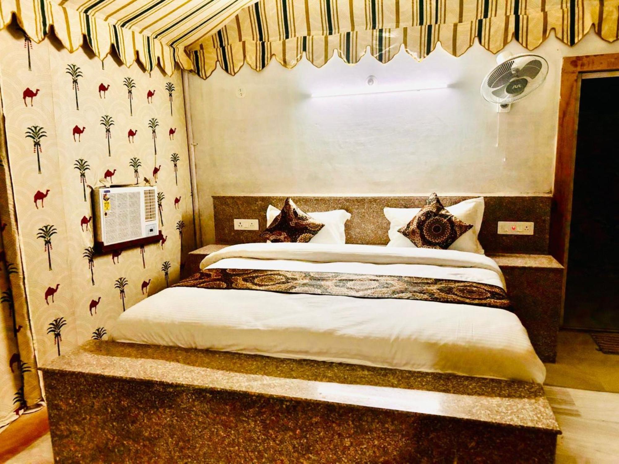 Jaisalmer Sand Dunes Luxury Camp And Resort Екстер'єр фото