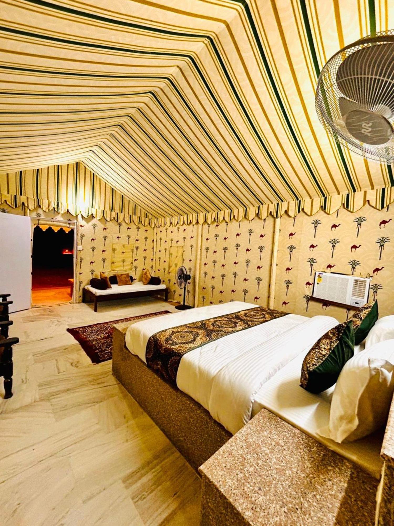 Jaisalmer Sand Dunes Luxury Camp And Resort Екстер'єр фото